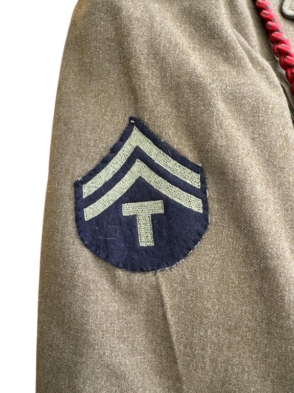 US WWII Glider Artillery Ike Jacket and Garrison Cap