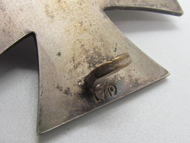 Iron cross 1st class ( EK1 )  "L/19" Brass Core in Case