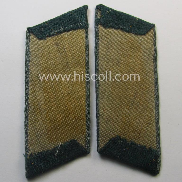 Pair of WH (Heeres) neatly 'BeVo'-woven, EM/NCO-type collar-tabs (or: 'Einheitskragenspiegel'): 'Kavallerie- o. Aufklärungs-Trpn.'