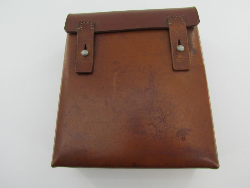Deutsches Rotes Kreuz D. R. K. Sanitätslager Babelsberg Medical Pouch
