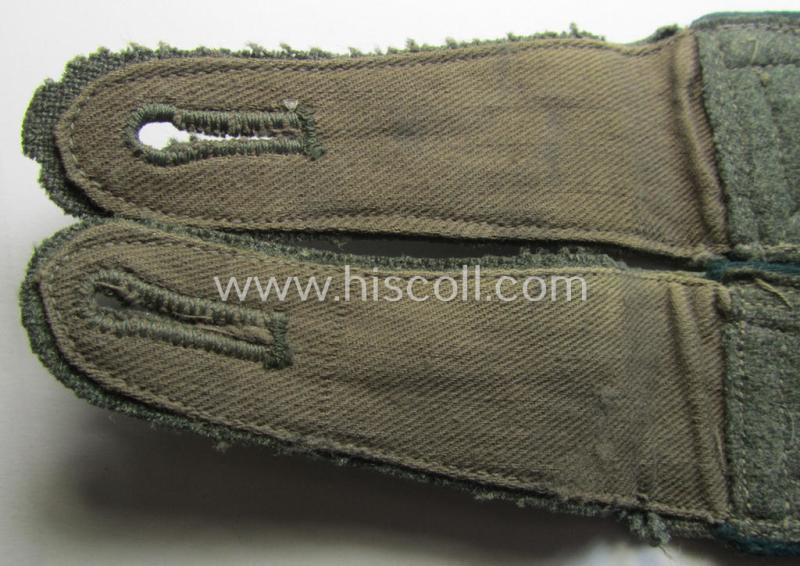 Pair of WH (Heeres) NCO-type (ie. 'M40- o. M43'-pattern) shoulderstraps: 'Oberfeldwebel eines Gebirgsjäger- o. Jäger-Rgts.'