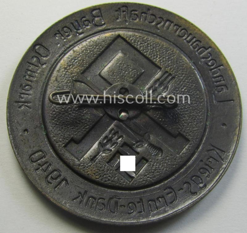 Commemorative - and scarely encountered! - 'Reichsnährstand'- (ie. 'RNSt.'-) related 'brooch': 'Landesbauernschaft Bayer. Ostmark - Kriegs-Ernte-Dank 1940' and that came stored in its carton-based etui as issued