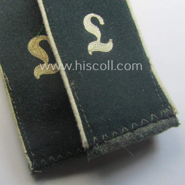 Pair of WH (Heeres) EM-type (ie. 'M40'-pattern) neatly 'cyphered' shoulderstraps as was intended for usage by a: 'Soldat einer Infanterie Lehr-Bataillons o. Rgts.'