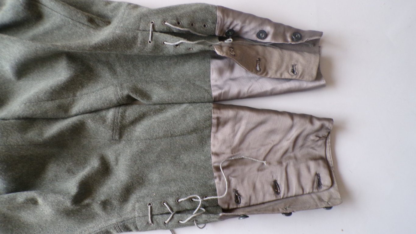 Pair of breeches of an artillery Officer