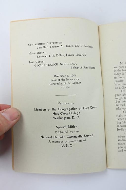US WW2 Service Booklet 'Teaming Up for God and Country'