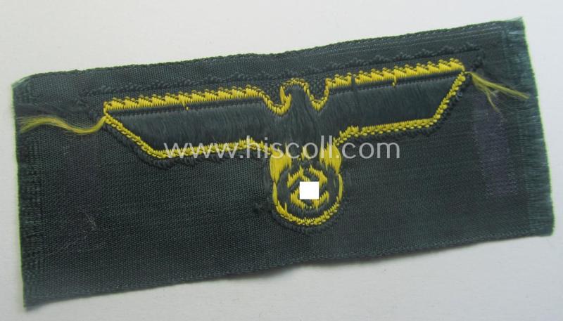 WH (Kriegsmarine o. Küsten-Artillerie) 'BeVo'-weave pattern side-cap-eagle onto a darker-green-coloured background