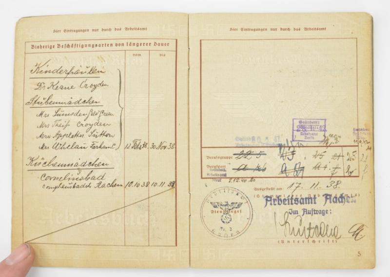German Workers Pass 'Rosa Stiefsohn'