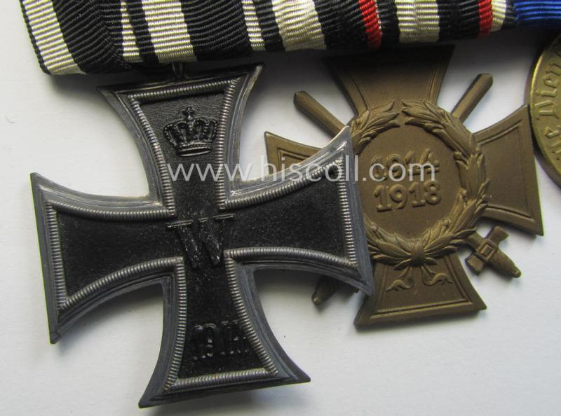 Attractive, 4-pieced 'WWI- u. WH (Heeres o. KM)'-related medal-bar-set (ie. 'Ordenspange-Satz'-) resp. depicting a WWI-period: 'EK II.Kl.', a: 'FKK 1914-18' and two: WH (Heeres o. KM) 'Dienstauszeichnung der 4. u. 3. Stufe'