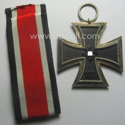 'Eisernes Kreuz II. Klasse' being a (typical) non-maker-marked...