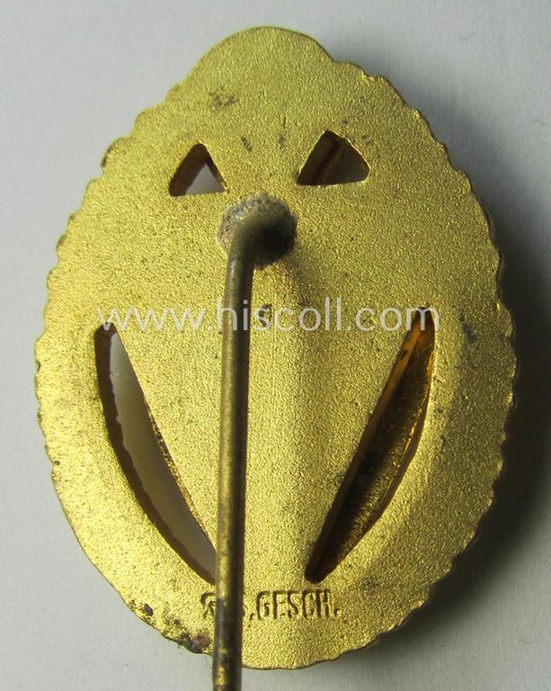 Attractive, honorary-membership lapel-pin (aka: 'Goldene Ehrennadel für 50 Jahre Mitgliedschaft im Deutscher Reichskriegerbund Kyffhäuser' (ie. 'D.R.K.B.') being a non-maker-marked example that bears a: 'Ges.Gesch.'-designation on its back