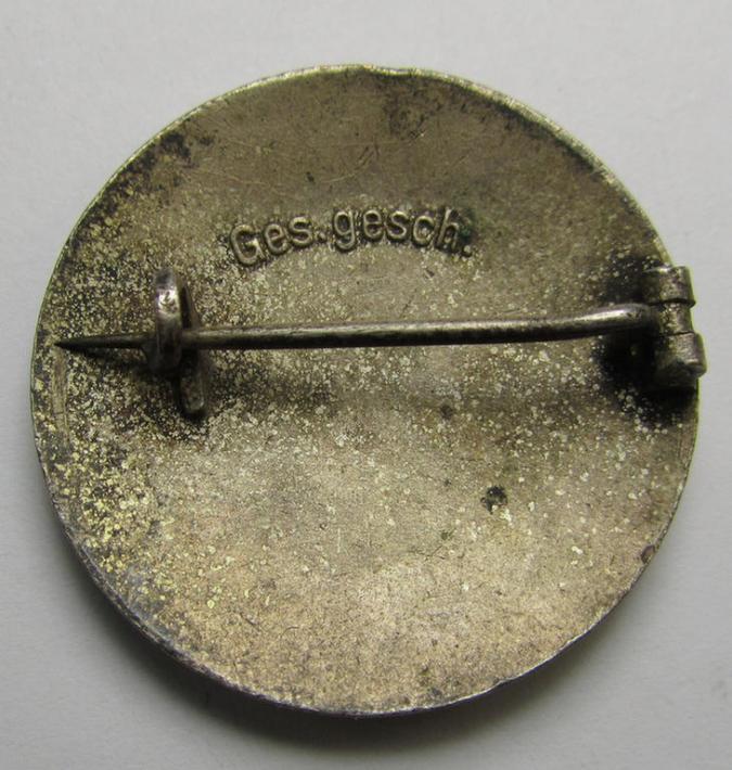 Neat - and actually scarcely encountered! - DRK (ie. 'Deutsches Rotes Kreuz' or German Red Cross) so-called: nurses'-badge entitled: 'Samariterin', being an attractive and patent-pending- (ie. 'Ges.Gesch.'-) marked example