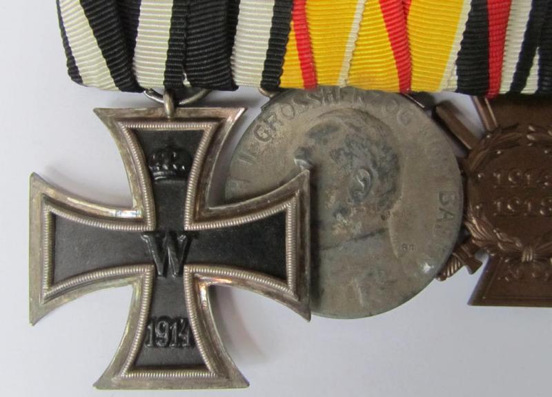 Attractive, 4-pieced-, WWI- (ie. TR-) period, medal-bar (ie. 'Ordenspange'), resp. depicting an: 'EK II. Kl.', a: 'Baden Verdienstmedaille', a: 'FKK' and a: 'Pol.DA 1. St.' (that comes with 2 accompanying 'Band-/Feldspangen'!)