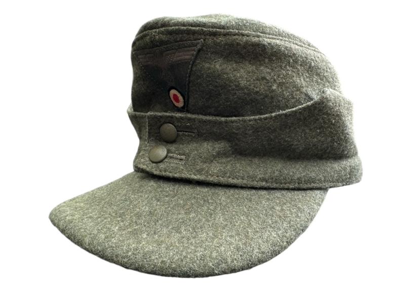 M43 Army (Heer) Field Cap ‘Einheitsfeldmütze’ with RBNr 1944.