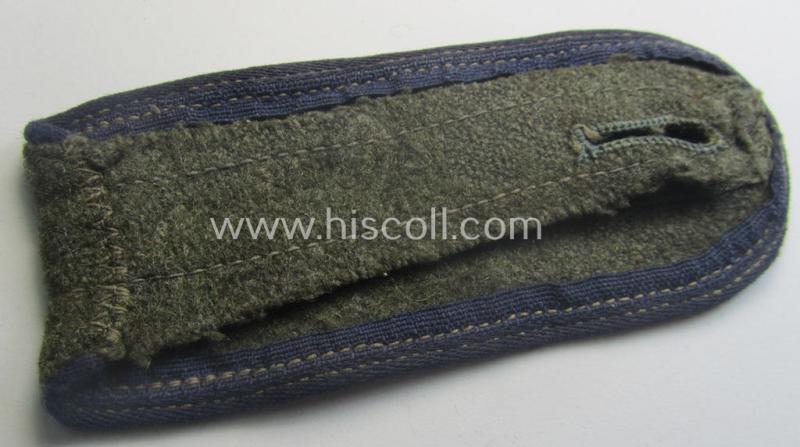 Single, later-war period- (ie.: 'M44'-pattern-) 'simplified', WH (Heeres) EM-type shoulderstrap: 'Soldat eines Sanitäts-Abtlgs.'