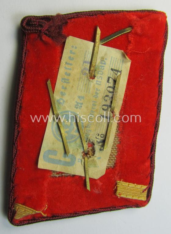 Attractive - albeit single! - N.S.D.A.P.-type collar-patch (ie. 'Kragenspiegel für pol. Leiter') being a piece as intended for usage by an: 'N.S.D.A.P.-Obereinsatzsleiter' at 'Gau'-level and that comes in a moderately used ie. worn, condition