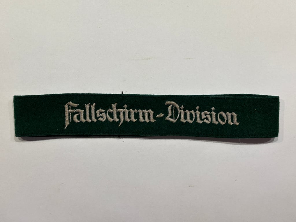 LW FJ Fallschirm-Division Cuff-Title