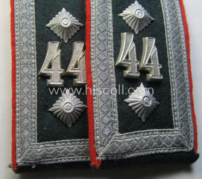 Pair of WH (Heeres) early-war-period- (ie. 'M36'- (ie. 'M40'-) pattern, 'tailor-made'- (and/or rounded-styled) NCO-type shoulderstraps as was intended for an: 'Oberwachtmeister des Artillerie-Rgts. 44'