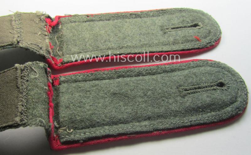 Pair of WH (Heeres) early- (ie. mid-) war-period (ie. 'M41- o. M43'-pattern) NCO-type shoulderstraps: 'Uffz. der Veterinär-Trpn. o. Generalsstabes'