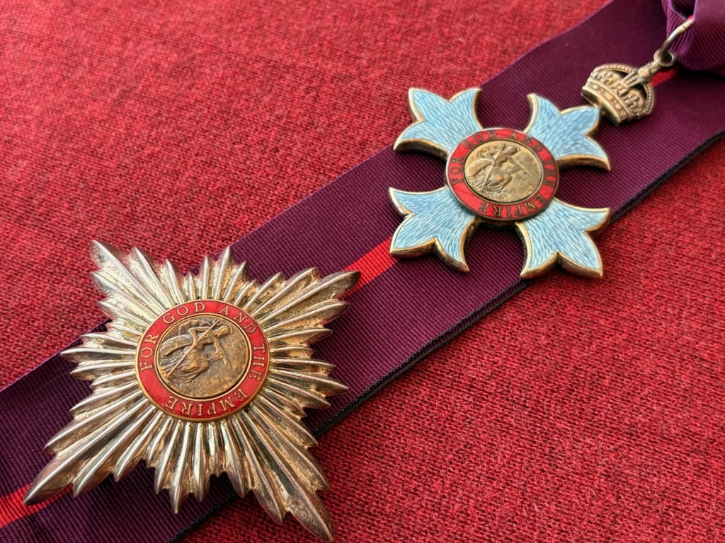WWI MILITARY 1917 KNIGHTHOOD OF THE ORDER OF THE BRITISH EMPIRE SET. ADDITIONAL PHOTOS