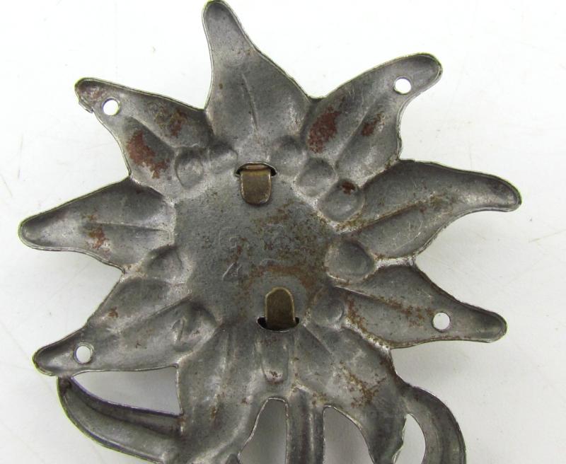 Wehrmacht Mountain Troops "Edelweiss" Cap badge