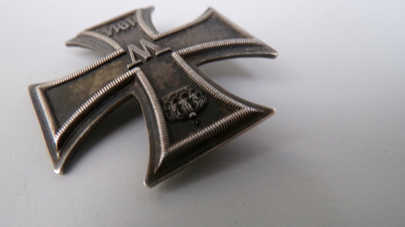 Imperial Curved Iron Cross 1st Class