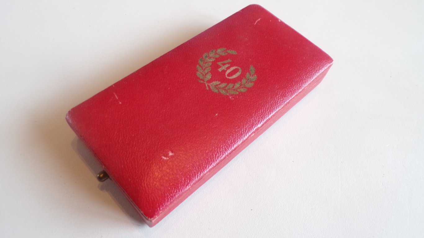 40-Year Faithful Service Award in Box