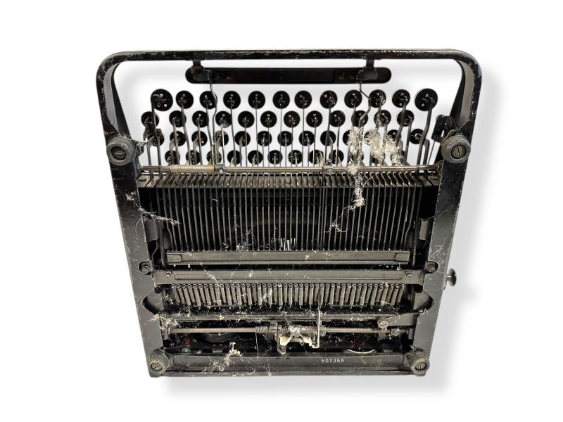W-SS Typewriter in Transport Case