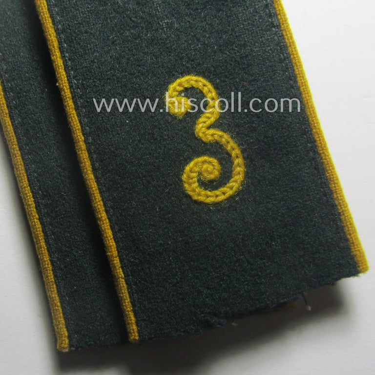 Truly used- and/or carefully 'cut-off-a tunic' pair of WH (Heeres), 'cyphered' EM-type shoulderstraps: 'Soldat des Kavallerie- o. Reiter-Rgts. 3'