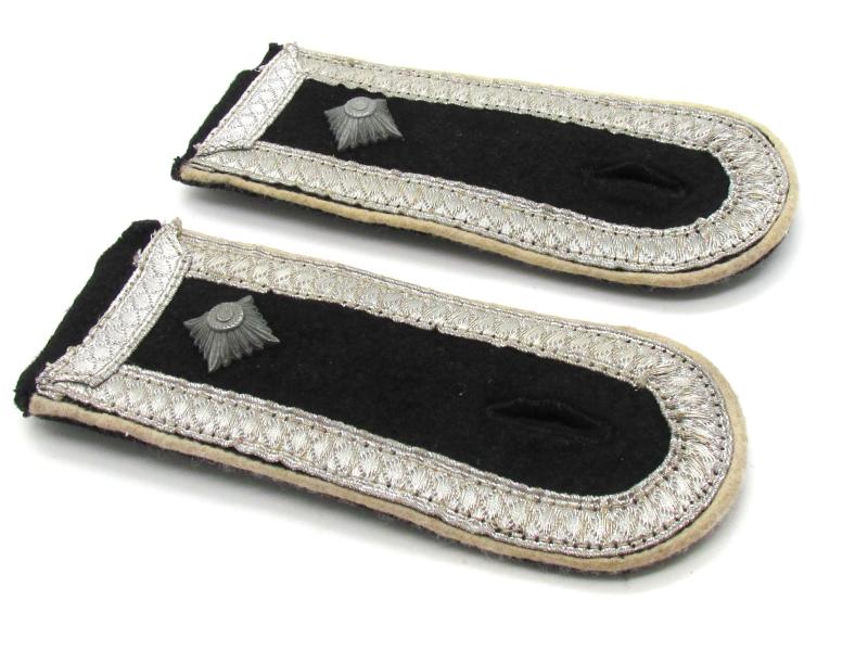 Waffen-SS Infanterie Oberscharführer Shoulder Boards