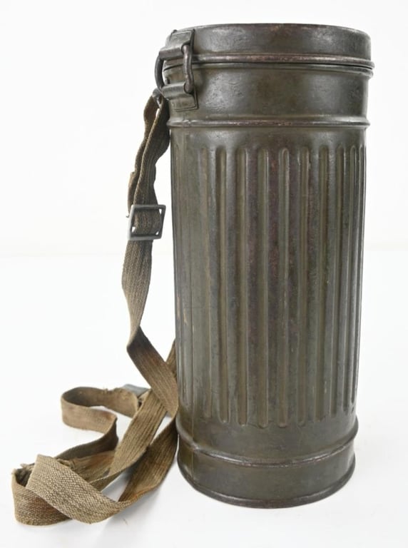 German WH M31 Gasmask & Cannister