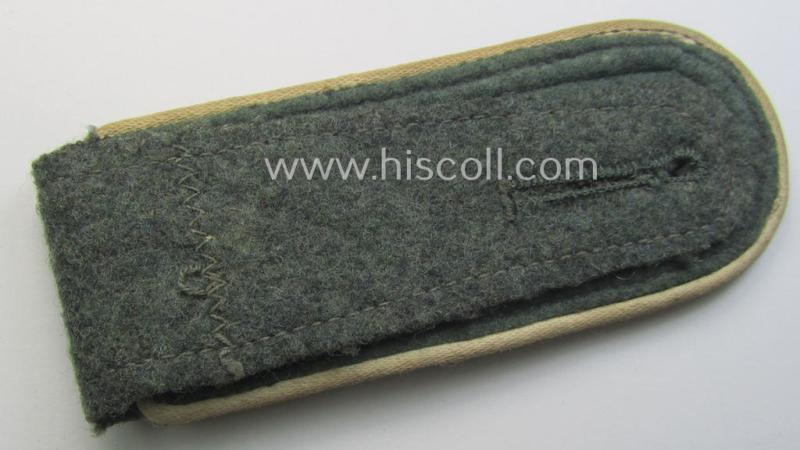 Single - but nevertheless scarcely seen! - WH (Heeres) mid-war-period- (ie. 'M40- o. M43'-pattern) 'cyphered', NCO-type shoulderstrap as was intended for a: 'Feldwebel eines Infanterie-Rgts. der “Grossdeutschland”-Division'