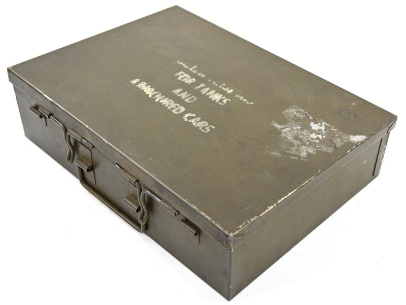 Canadian WW2 First Aid Box Tanks & Armored Cars
