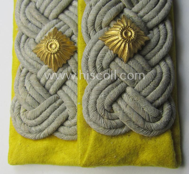 Pair of WH (Heeres) officers'-pattern shoulderboards as piped in bright-yellow as intended for an: 'Oberstleutnant eines Nachrichten-Abtlgs.'