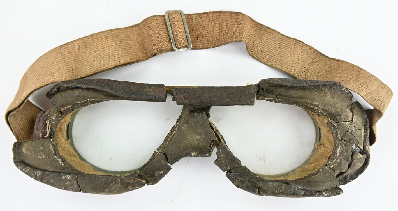 US WW2 Tanker Goggles in Case