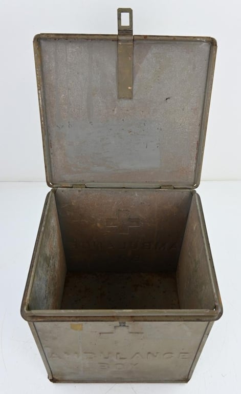 US WW1 Military Medical Deptartment Steel Ambulance Box