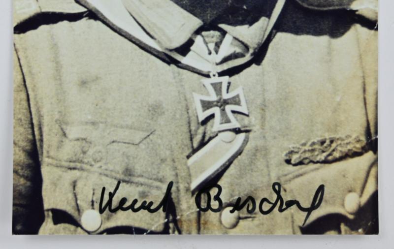 Signature of Wehrmacht Heer KC Recipient 'Kurt Bischof'