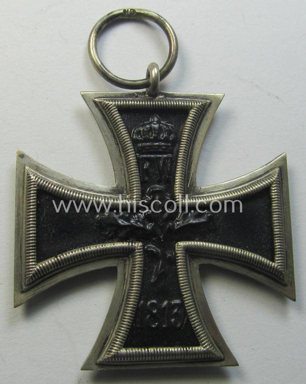 Attractive - and quite unusual! - WWI-period: 'Eisernes Kreuz II. Klasse' (or: iron cross second class) being a maker- (ie. 'HB'-) marked example that comes stored in its luxuriously-styled, black-coloured etui as issued and found