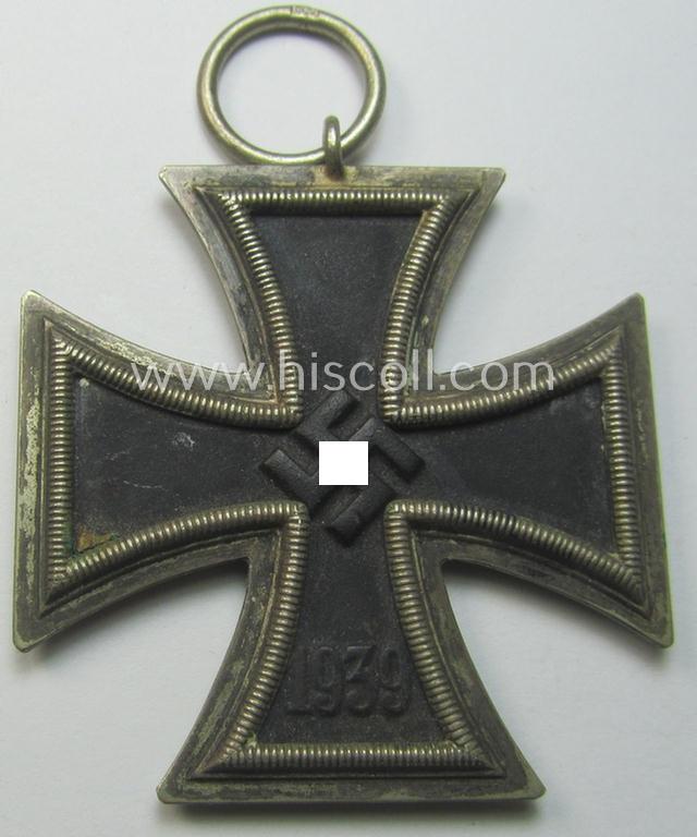 'EKII. Klasse' being a maker- (ie. '52'-) marked example that comes together with its confectioned ribbon (ie. 'Bandabschnitt') by the maker (ie. 'Hersteller'): 'Gottlieb & Wagner'