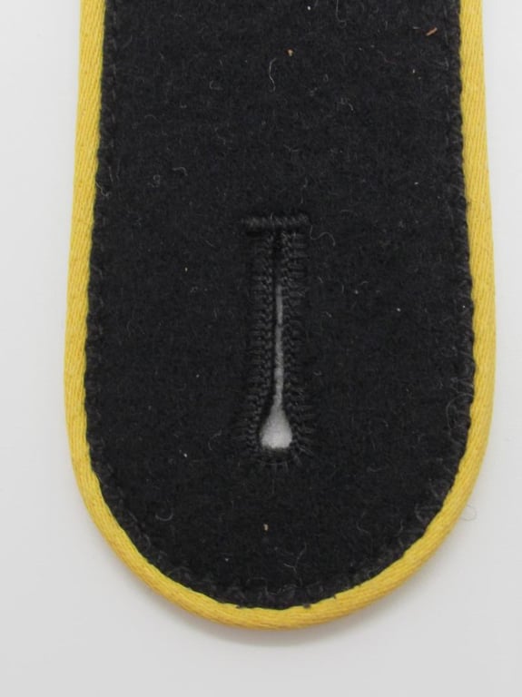 Waffen SS Reconnaissance (Aufklärung) Shoulder Boards