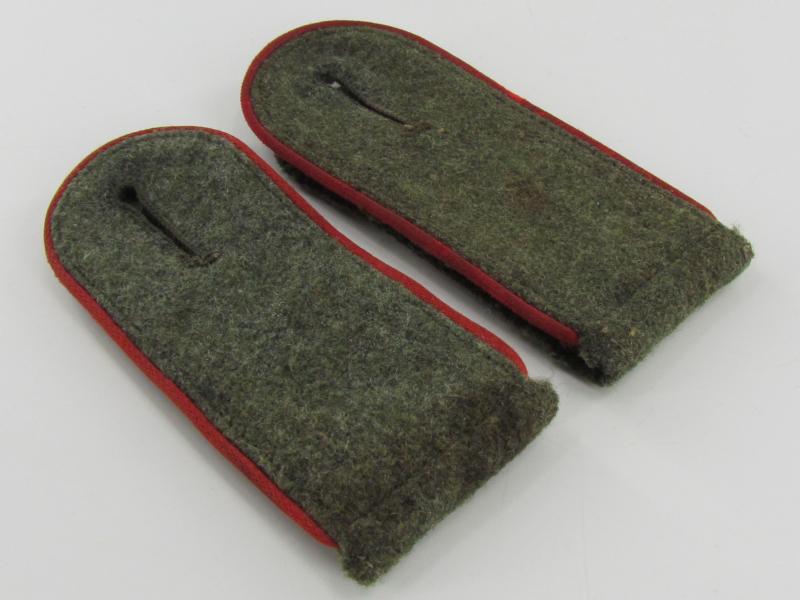 WH (Heer) Artillery EM's Shoulder Boards