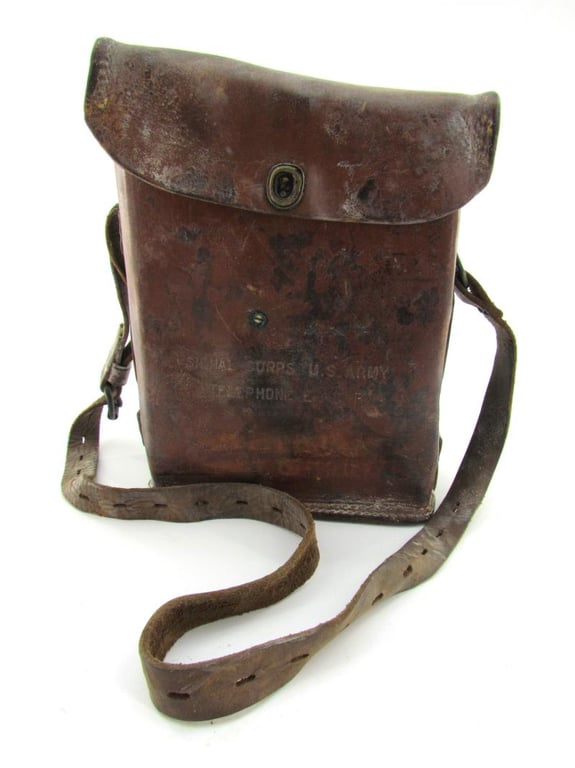 US WWII Army Signal Corps Field EE-8 Telephone