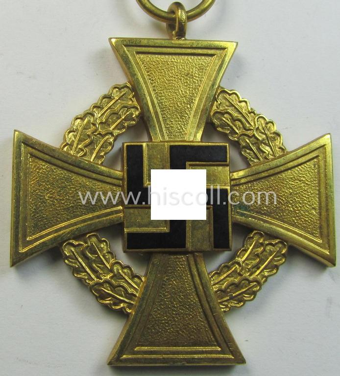 Attractive, 'Treuedienst Ehrenzeichen 1. Klasse' (or: golden-class, civil loyal-service-medal as was intended for 40 yrs. of loyal service) being a nicely preserved and non-marked specimen