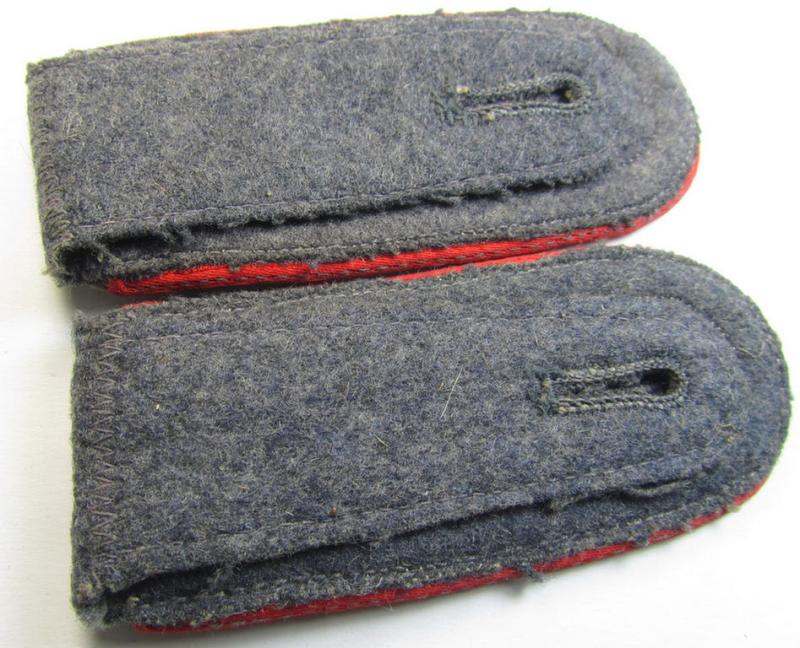 Fully matching - and truly rarely seen! - pair of neatly 'cyphered', WH (Luftwaffe) NCO-type shoulderstraps as piped in the bright-red-coloured branchcolour as was intended for a: 'Wachtmeister einer Luftwaffen-Waffenschule'