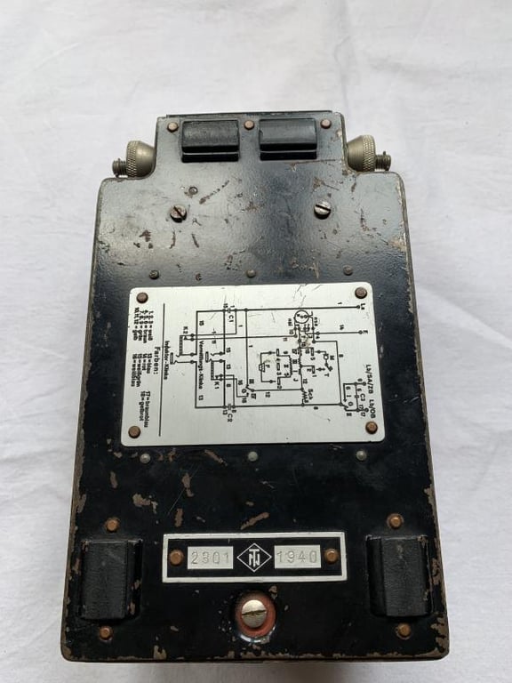 Rotary Desk (Field) Telephone 'Vermittlungsklinke' -1940-