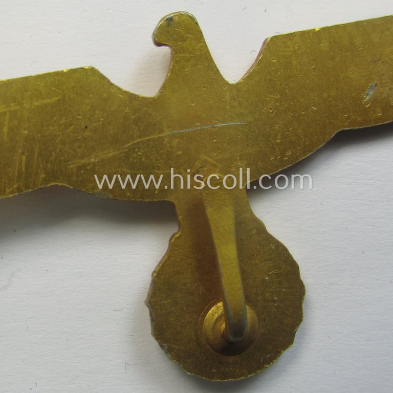 WH (KM) bright-golden-toned, light-weight- (ie. aluminium-) based breast-eagle ('Brustadler')