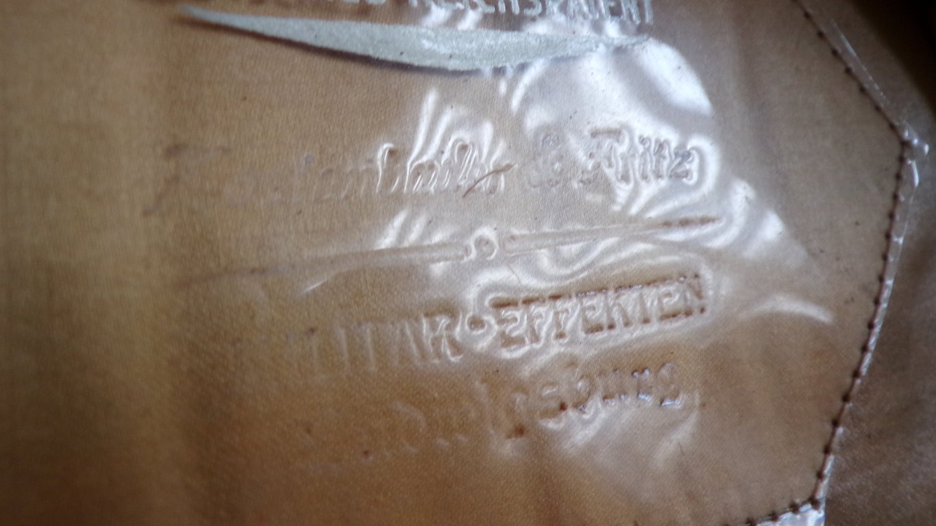 Named Gebirgsjäger schirmmütze (visor cap)