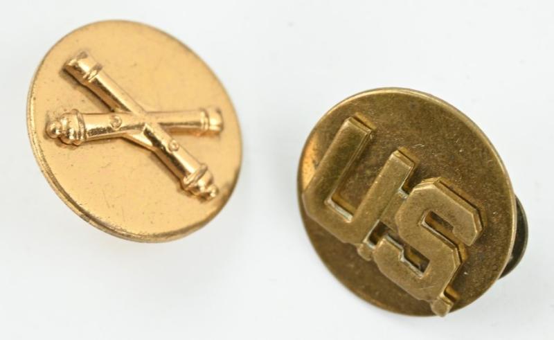 US WW2 Collar Disk Set