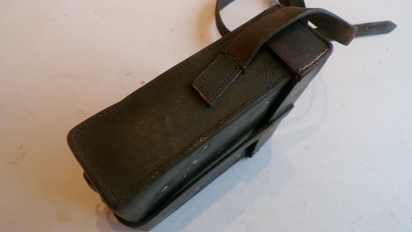 MG13 Gunners tool pouch with content