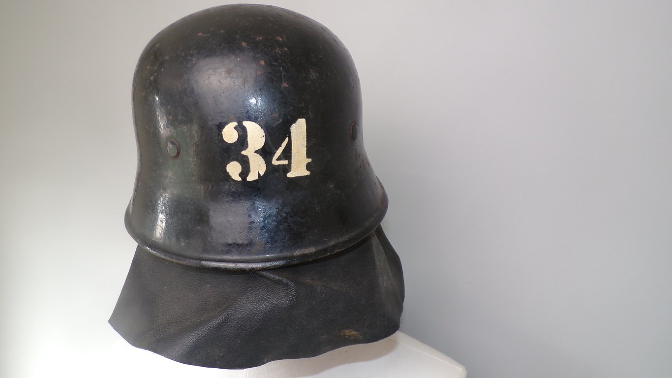 Werkschutz helmet from the D.K.W factory