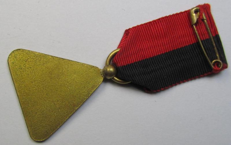 Superb - and rarely encountered! - Dutch NSB-party-related: 'Marschmedaille' being an award in the format of a multi-coloured, enamelled: 'Ledendraagteken' that was issued to commemorate participation in the: '2de Jaarl. N.S.B. Marsch - 1934'